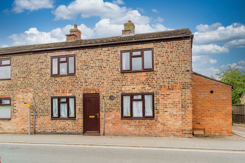 Property photo 1 of 31