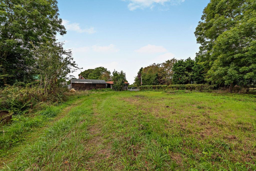 Property photo 2 of 9 Image