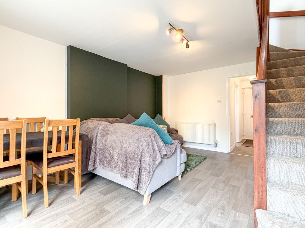 Property photo 3 of 15 5010396