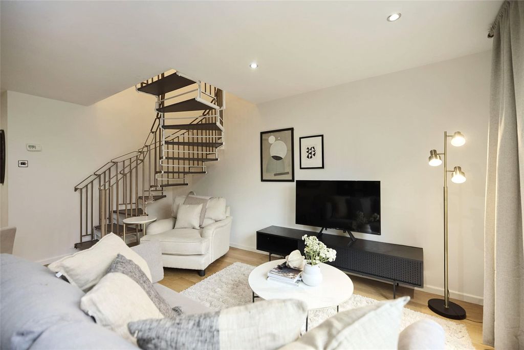 Property photo 1 of 12 Picture No. 01