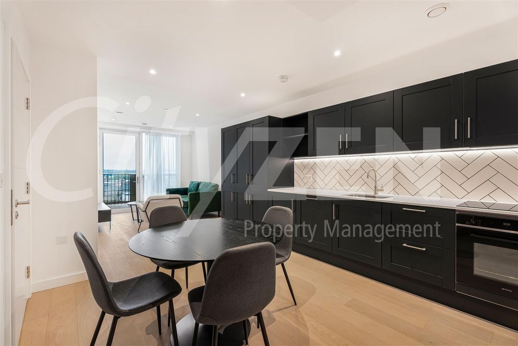 Property photo 2 of 31 Kitchen (Same Flat Type)