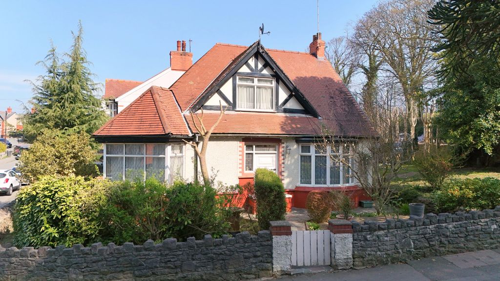 Property photo 1 of 28