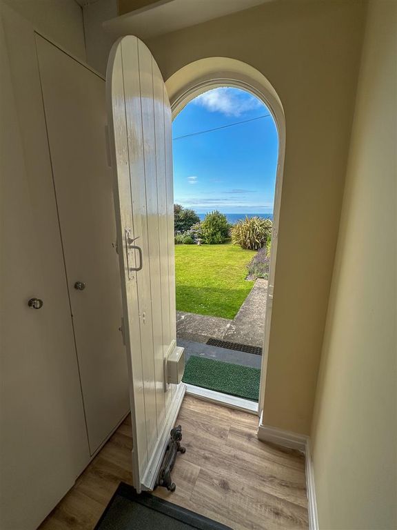 Property photo 3 of 35 Sea Point v2-30.Jpg