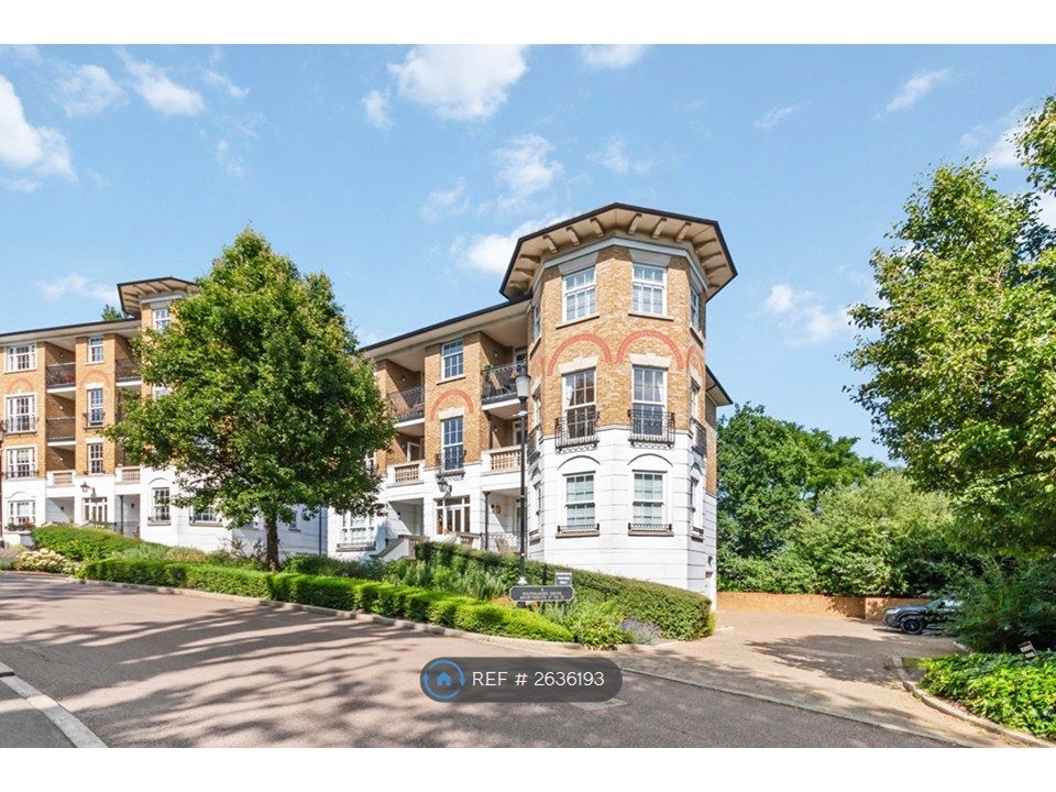 Property photo 1 of 20 Outside View (First Floor)