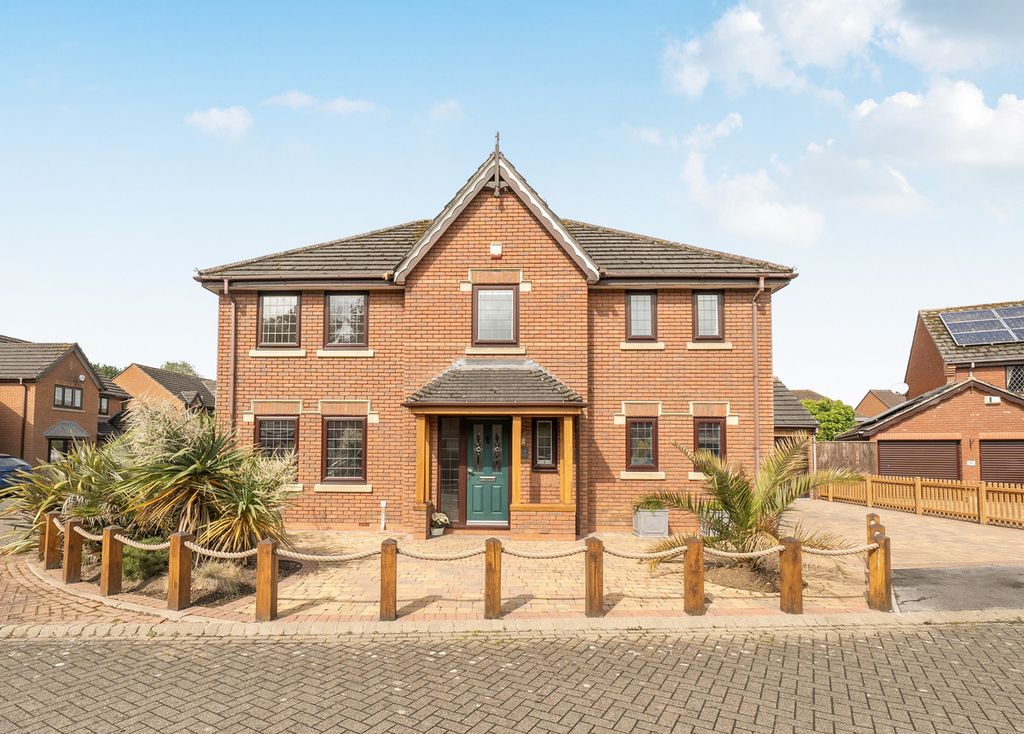 Property photo 1 of 30