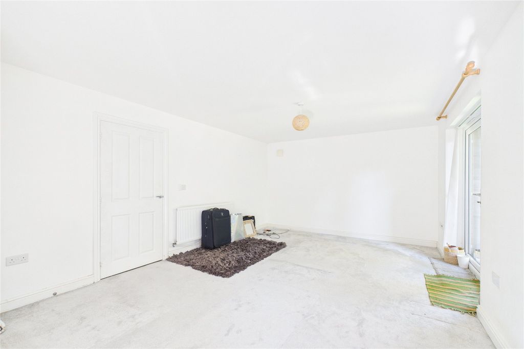 Property photo 3 of 10 Picture No. 18