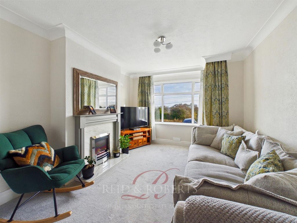 Property photo 2 of 21 Cam04884G0-Pr0122-Still001.Jpg