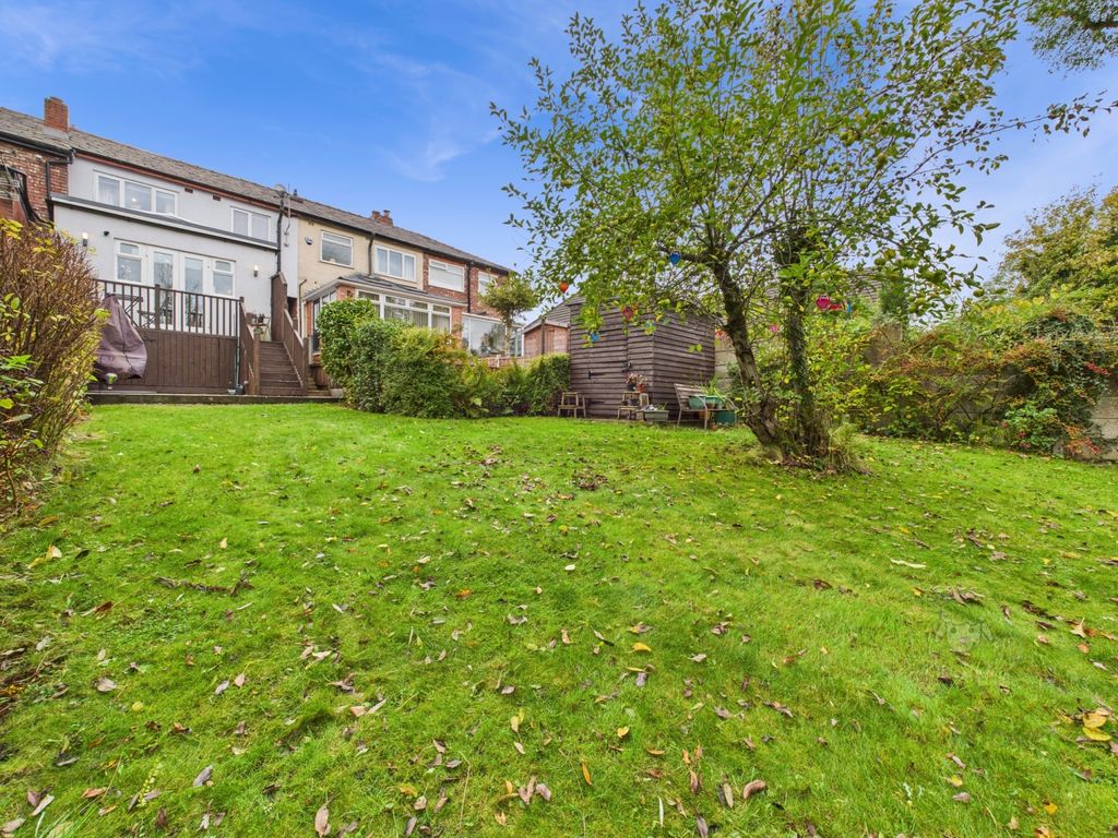 Property photo 1 of 14 Cam05477G0-Pr0012-Still017