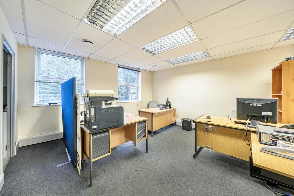 Property photo 3 of 13 1-6A2B6A7c03Acc-1478971-10-6A2Ab93850Ea2-1.Jpg
