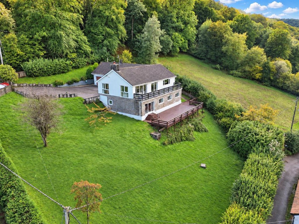 Property photo 1 of 31 Greenacres