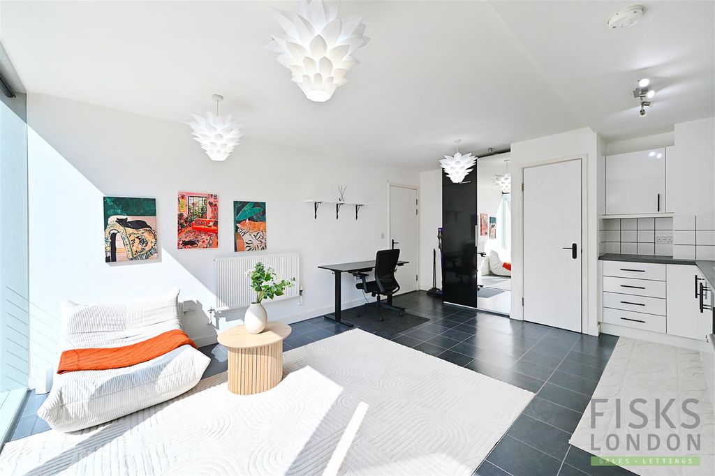 Property photo 1 of 8 1.Jpg