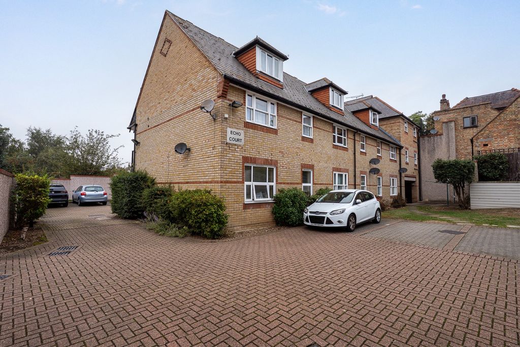 Property photo 1 of 15 3712881