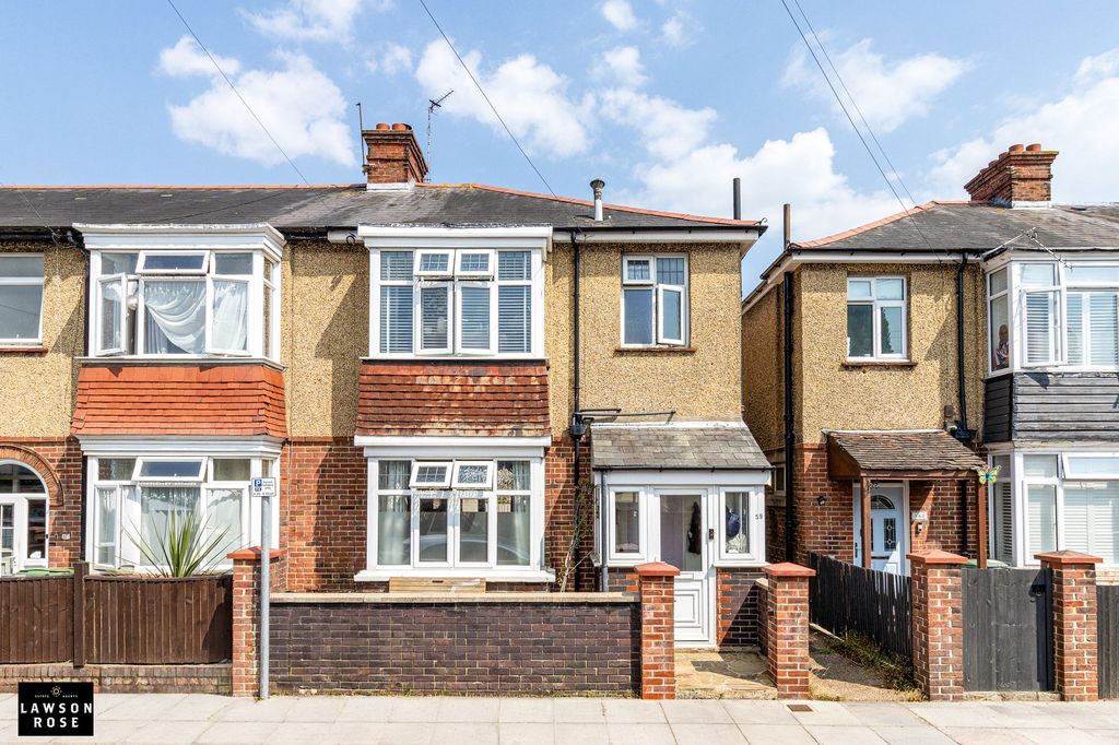 Property photo 1 of 31