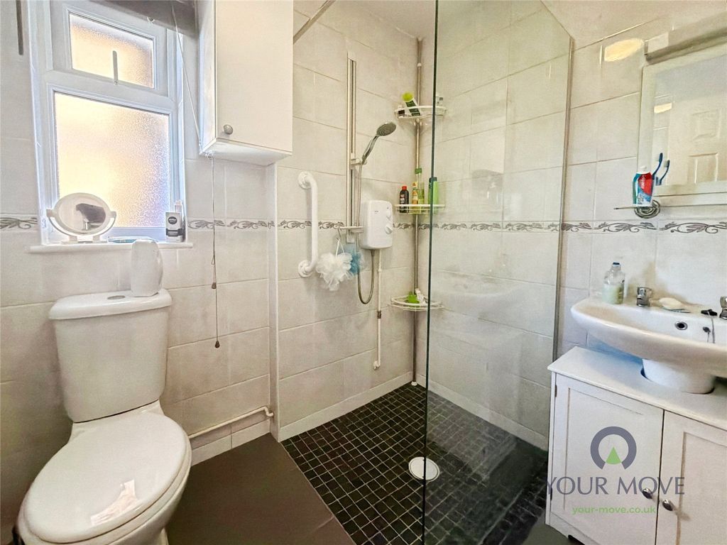 Property photo 3 of 16 Shower Room