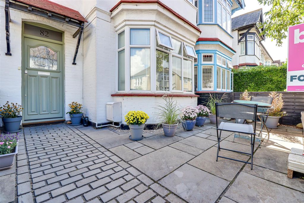 Property photo 2 of 15