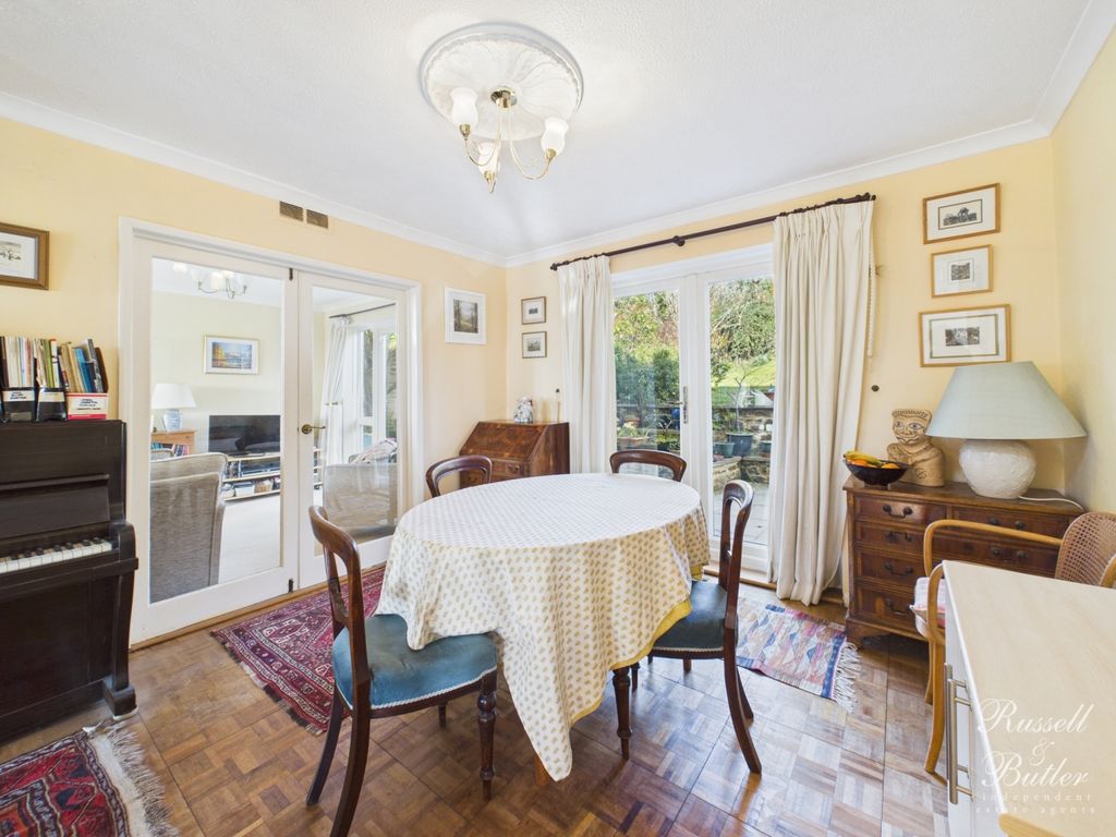 Property photo 3 of 23 Cam02127G0-Pr0385-Still008