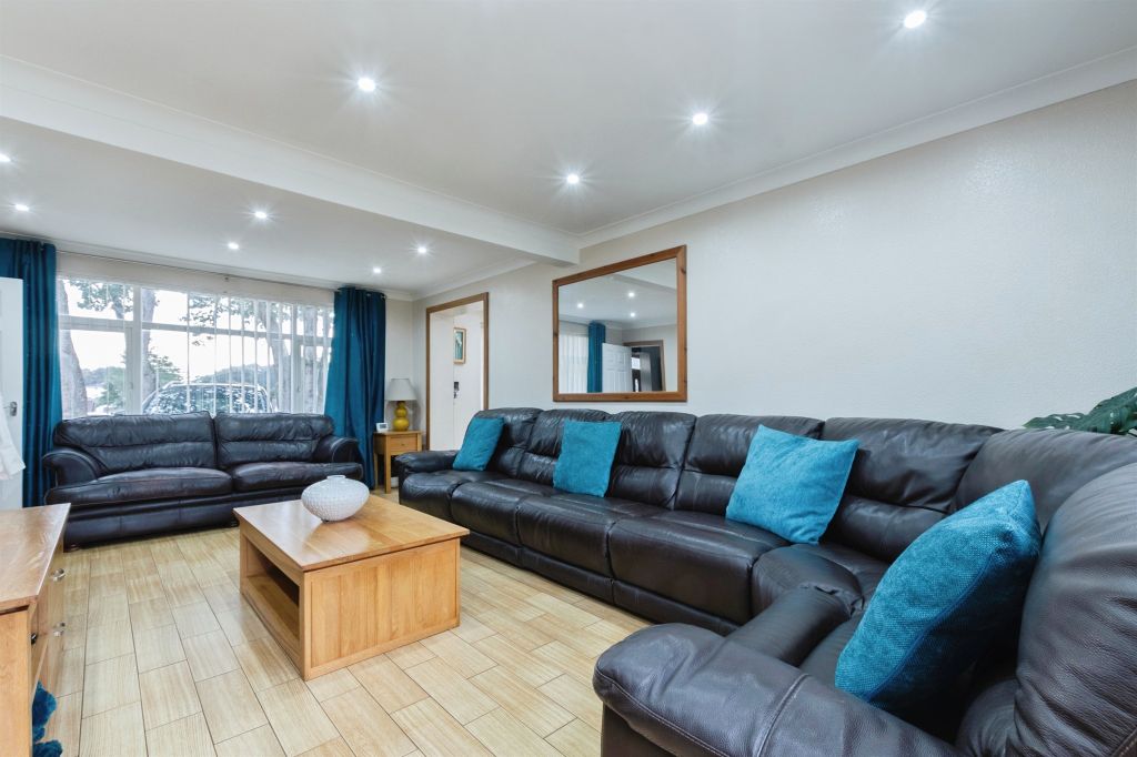 Property photo 3 of 24