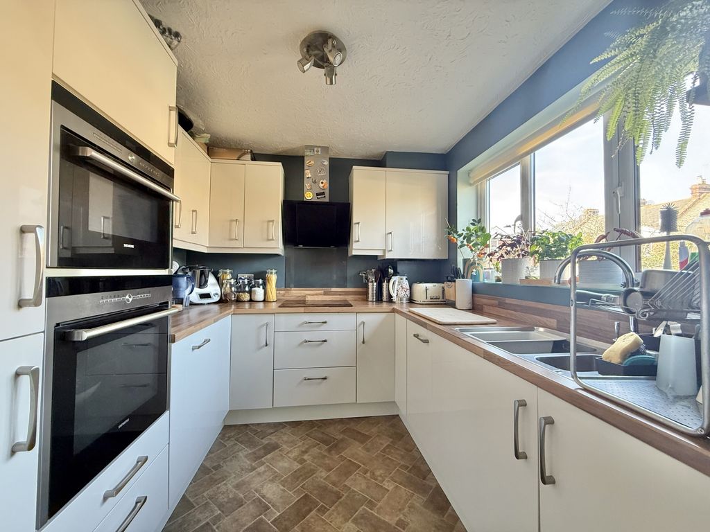 Property photo 2 of 16 Photo 15