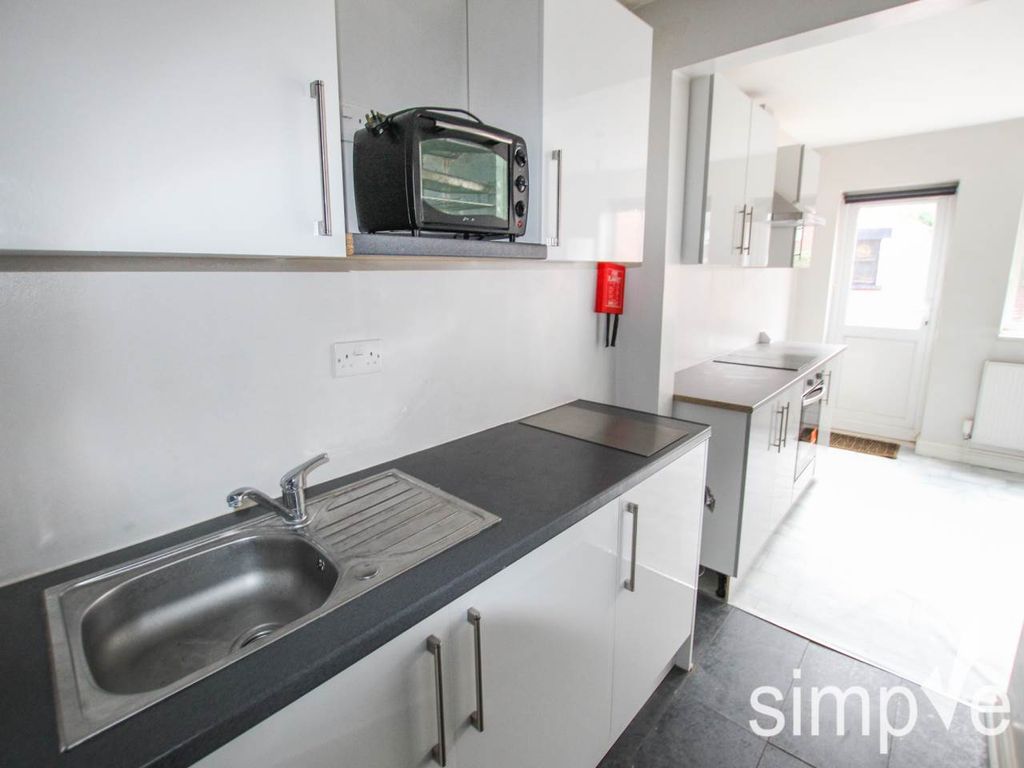 Property photo 1 of 8 Img_1315