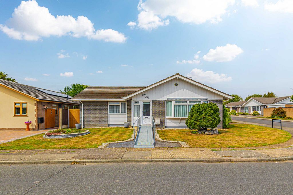 Property photo 1 of 31