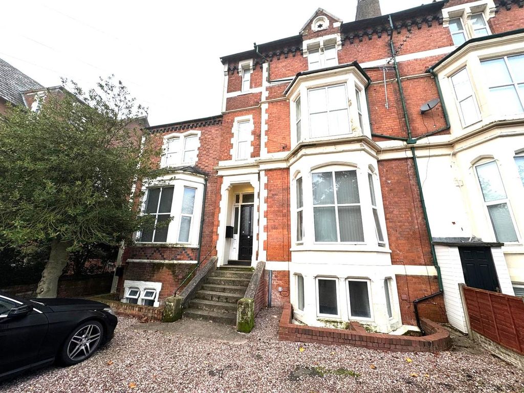 Property photo 1 of 9 Front