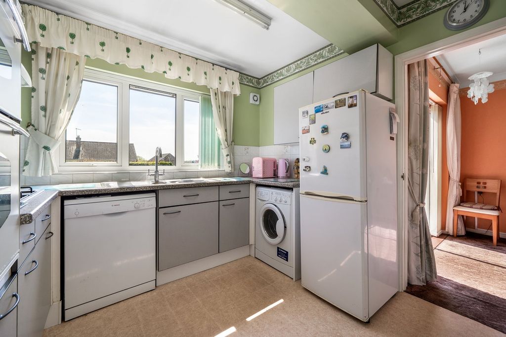 Property photo 2 of 14