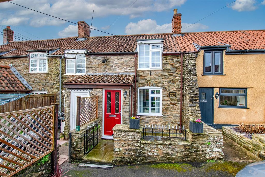 Property photo 1 of 11