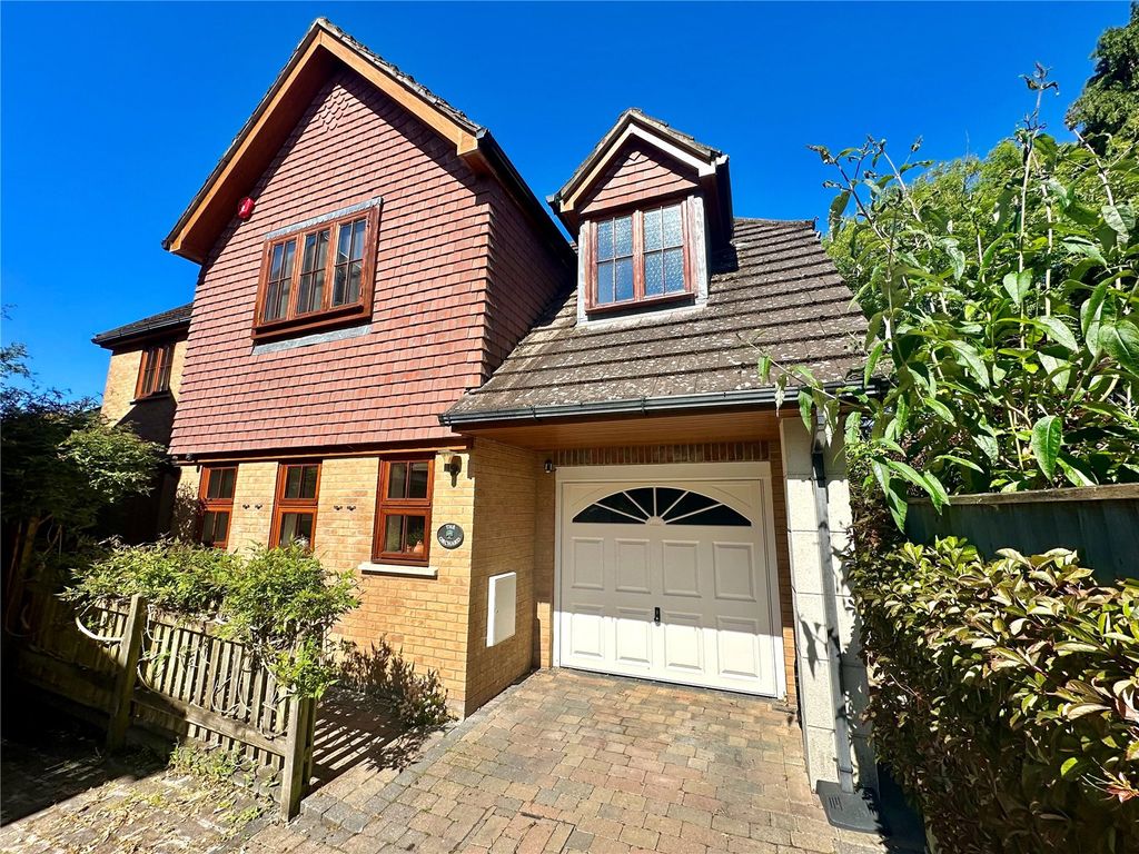 Property photo 1 of 17 Picture No. 23