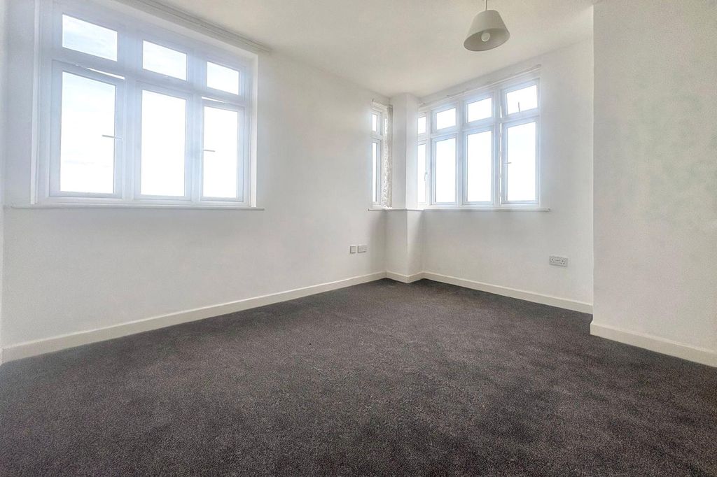 Property photo 3 of 12 Picture No. 08
