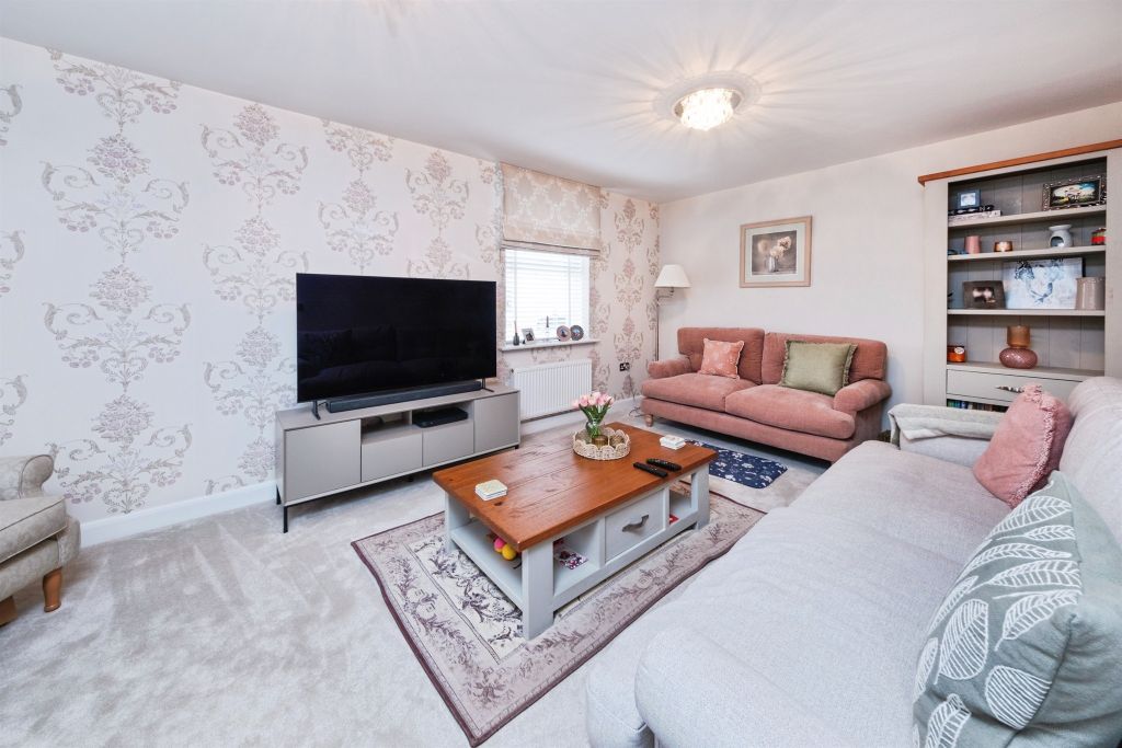 Property photo 3 of 20