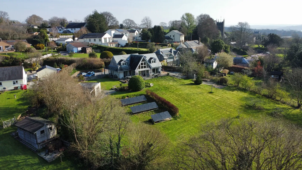 Property photo 3 of 38