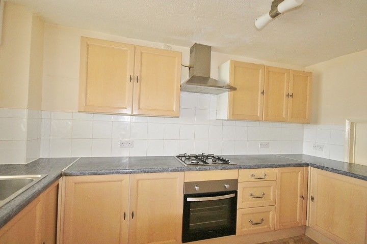 Property photo 3 of 13 Kitchen