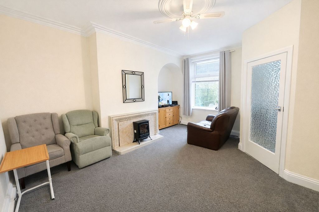 Property photo 3 of 13 Living Room