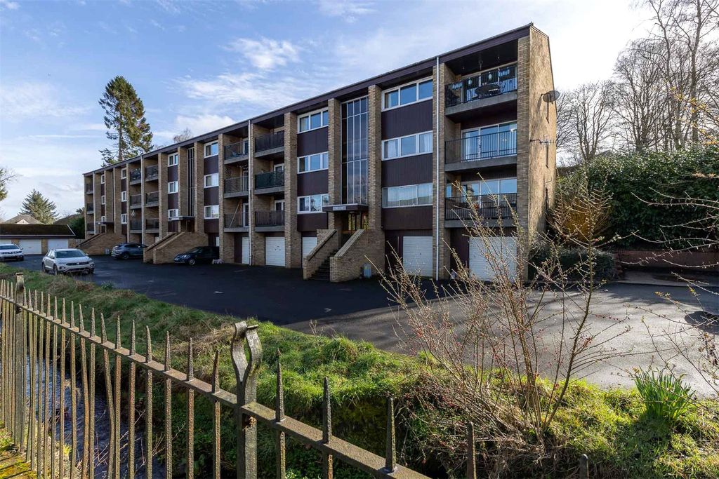 Property photo 1 of 27 Picture No. 01