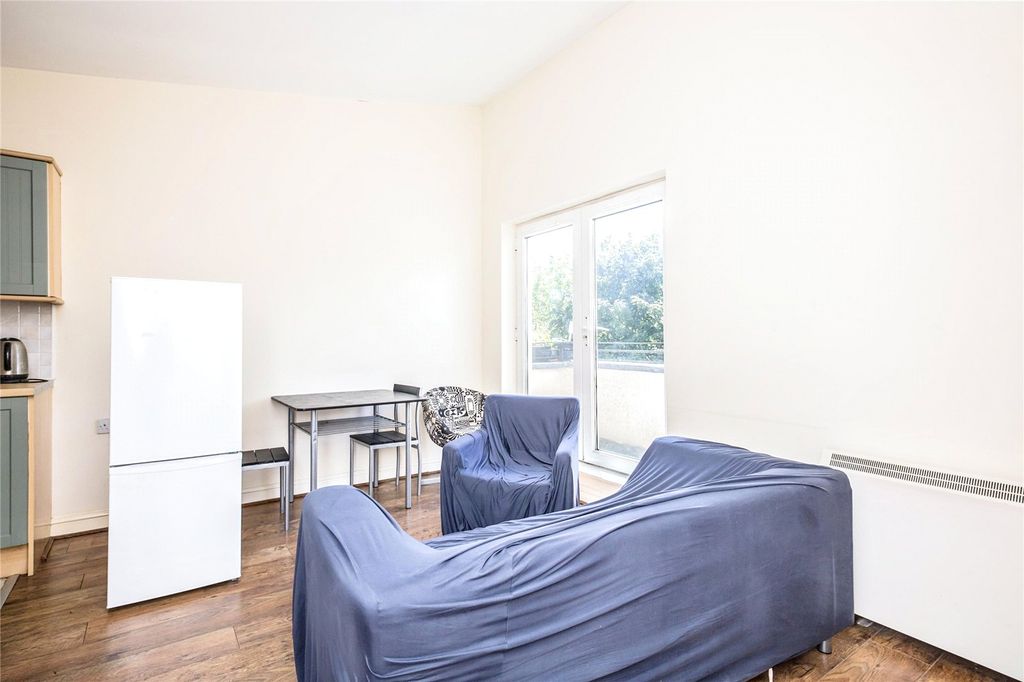 Property photo 2 of 15 Photography
