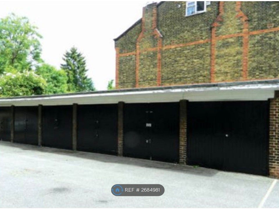 Property photo 1 of 2