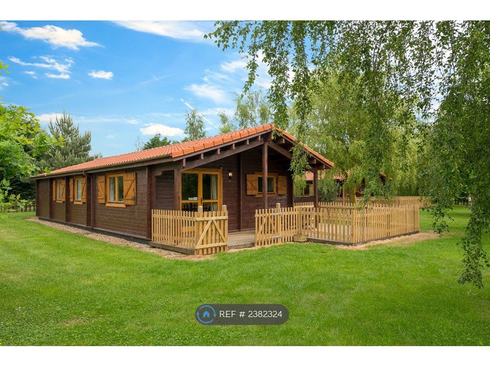 Property photo 1 of 12 Teal Lodge