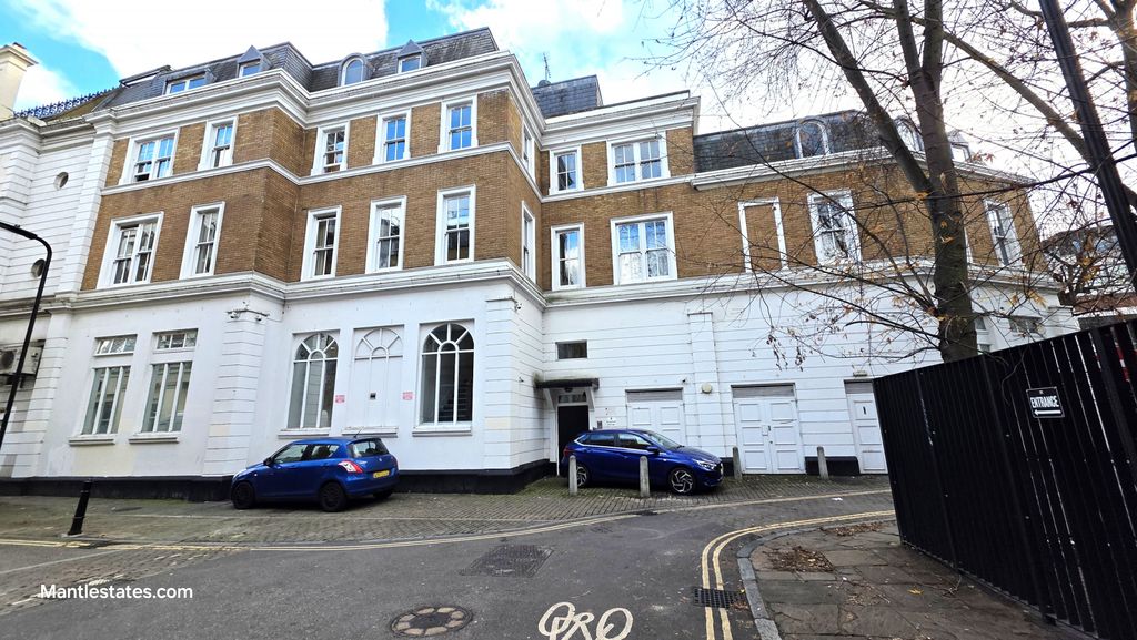 Property photo 1 of 17 1 Bed Flat For Sale Kingsland Passage, London E8