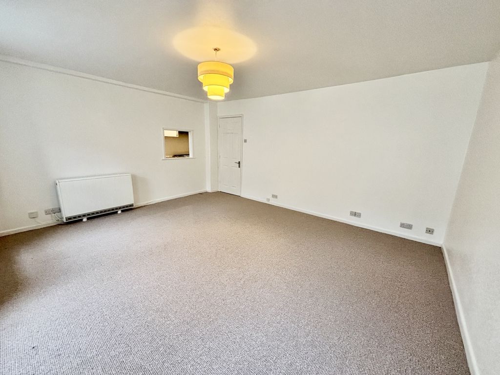 Property photo 2 of 9 Gallery