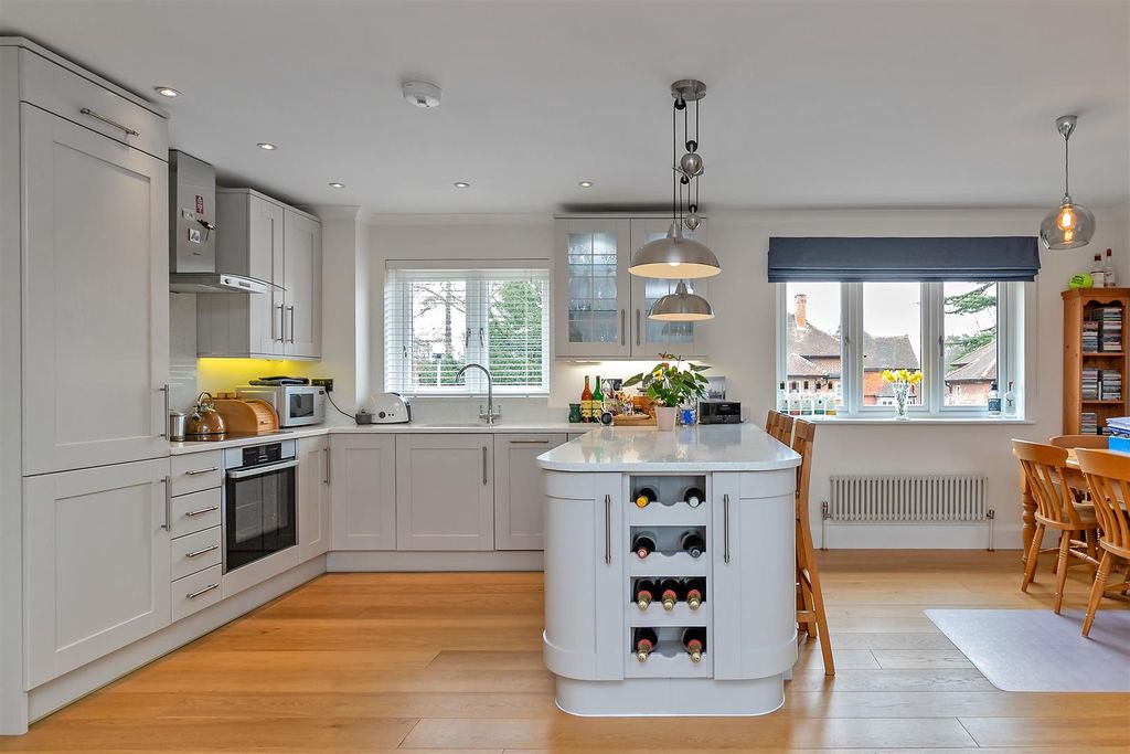 Property photo 3 of 20 5Marshalscourt-23.Jpg