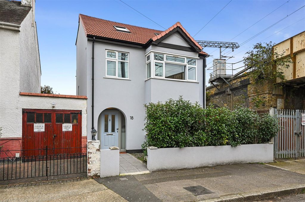 Property photo 2 of 34 Main