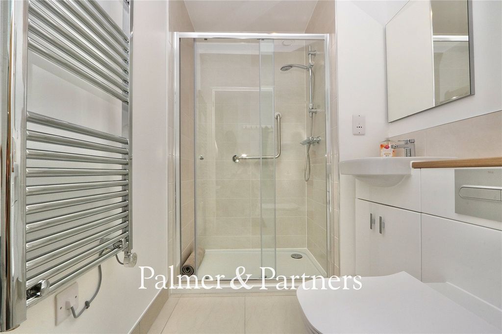 Additional image 16 of 2 bed flat for saleLower Brook Street, Ipswich, Suffolk IP4