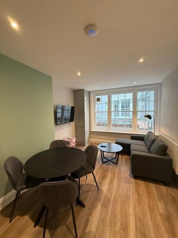 Property photo 1 of 12 9505020.Jpg