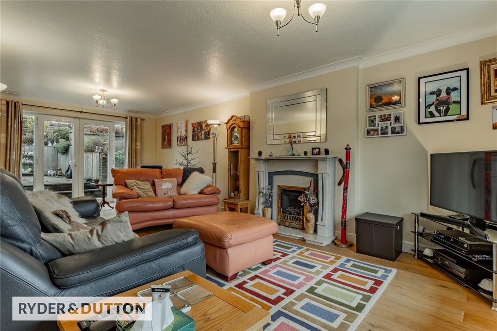 Property photo 3 of 16 Picture 3