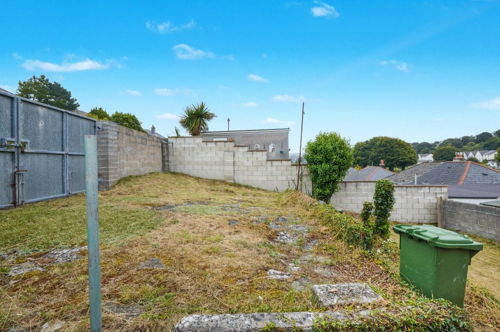 Property photo 3 of 9 Picture No. 04