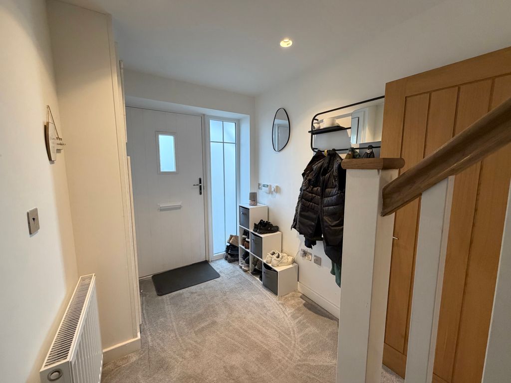 Property photo 2 of 30 Hallway