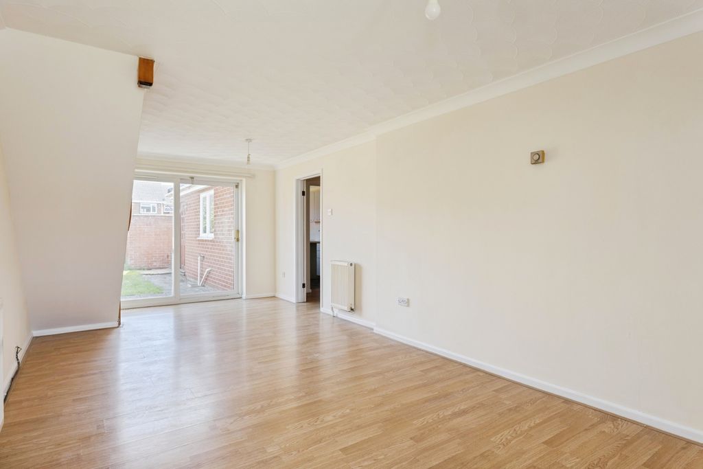 Property photo 3 of 19 Pbox-Img.Jpg