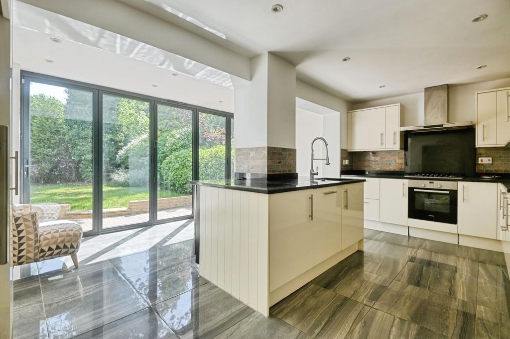 Property photo 2 of 35 24Ash1.Jpg