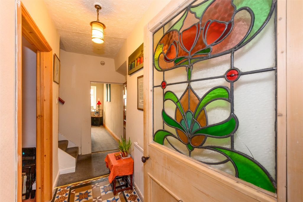 Property photo 2 of 36 Entrance Hallway