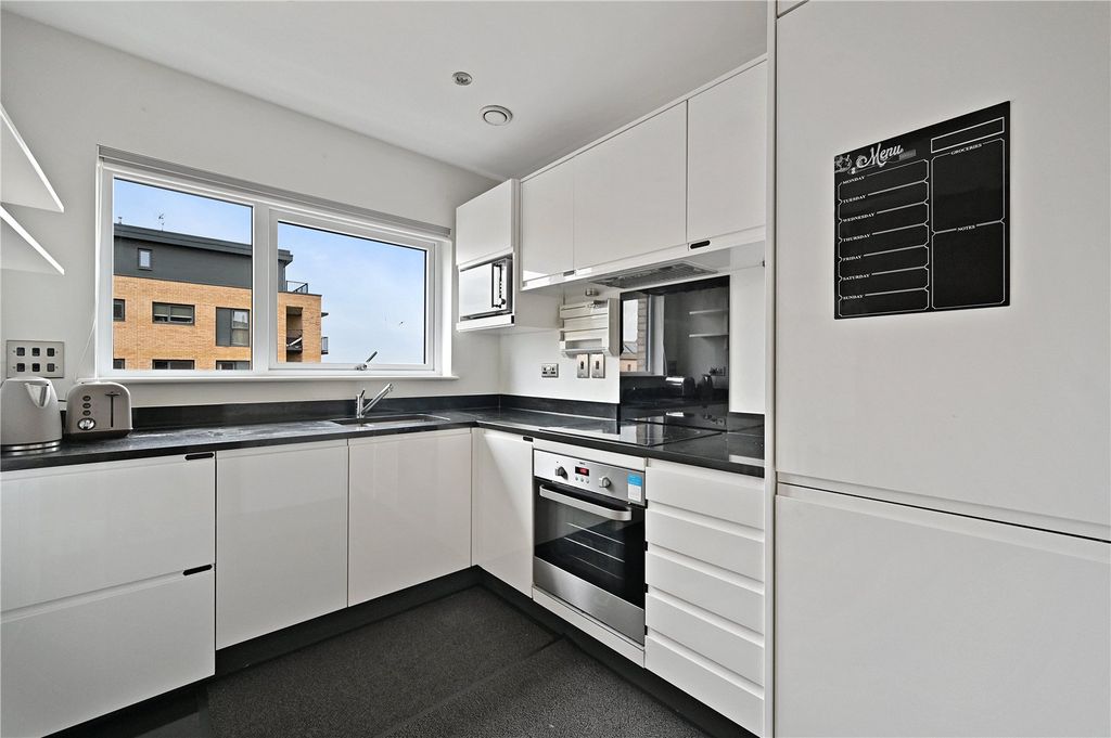 Property photo 2 of 12 Picture No. 22